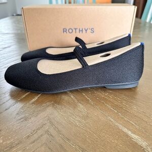Rothys The Max Square Mary Jane Size 7.5